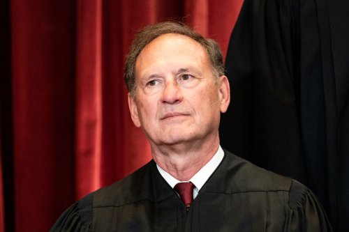 Samuel Alito Lashes Out at Stephen Breyer’s Dissent Referencing Mass Shootings in Supreme Court Ruling on Concealed Carry Laws