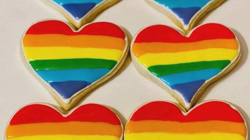 Texas Bakery Got Hate Mail and Cancellations After Posting Rainbow Cookie Pic — But Then The Script Flipped