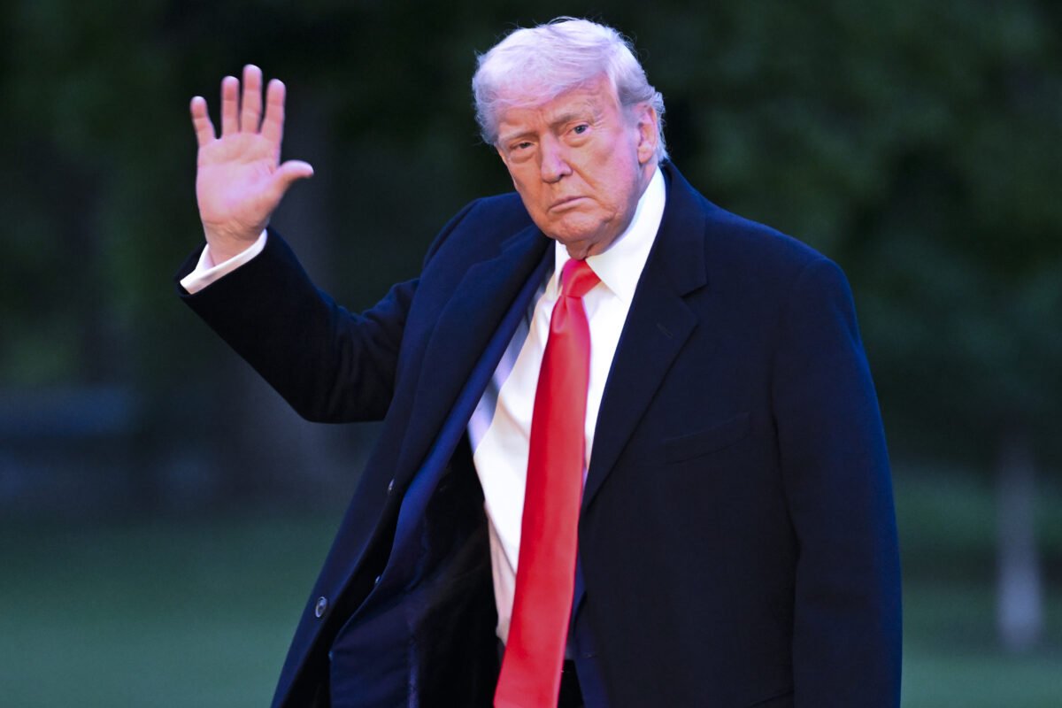 Billionaire Investor Sues Trump Crypto Venture for Fraud, Says It’s on ‘Verge of Collapse’