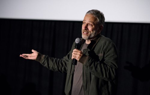Jon Stewart Blasts ‘Delusional’ Americans For Believing ‘An Outside Agitator’ is Needed to Sow Division in U.S. Elections