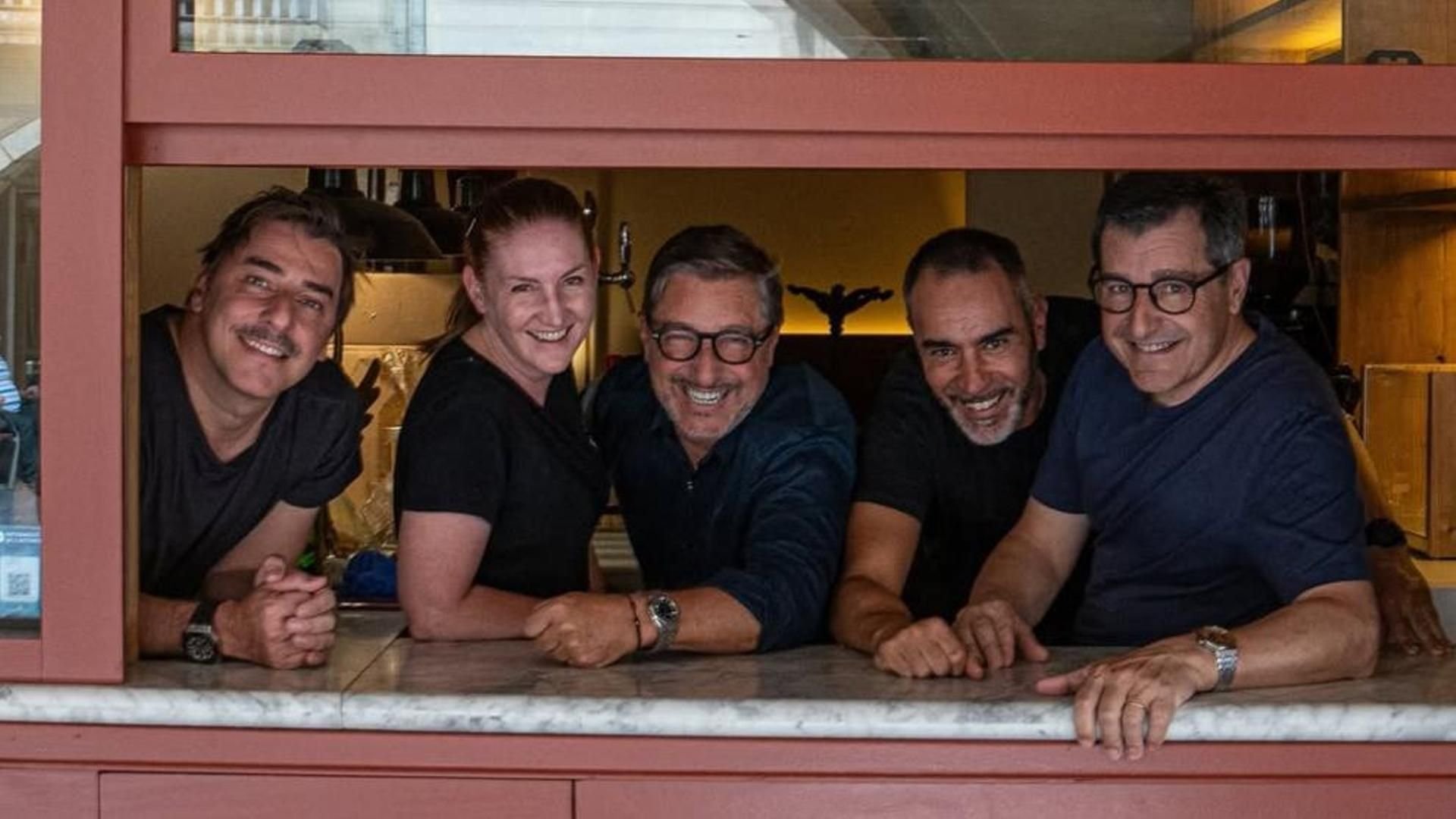 Vii, el bar para acomodarse en la barra que los hermanos Roca han hecho como homenaje a sus padres