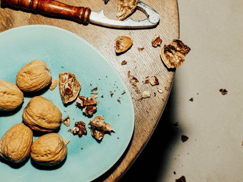 1 cup of walnuts a day may boost heart health via the gut