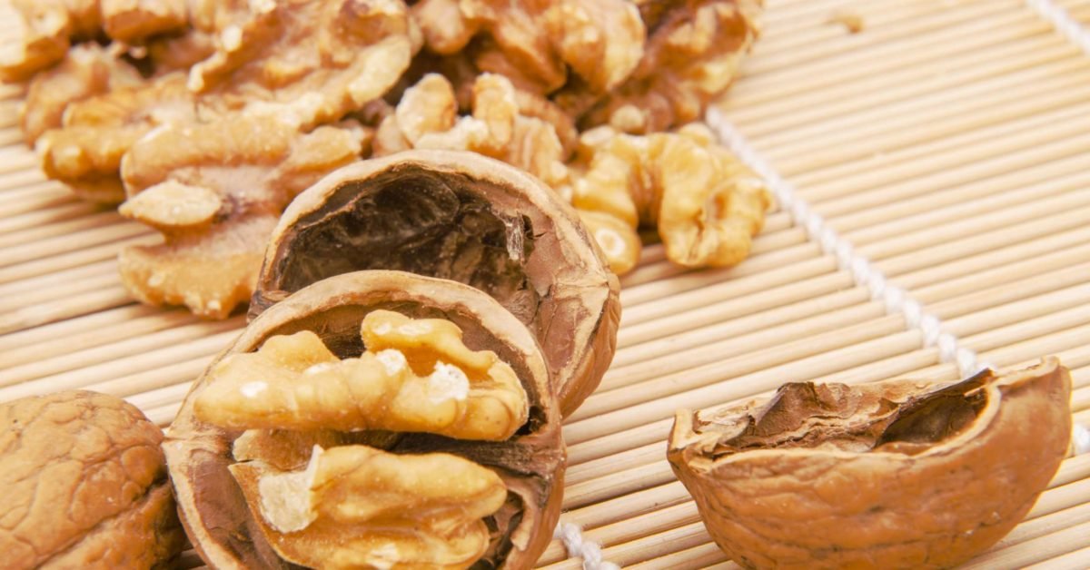 Walnuts: Health benefits, nutrition, and diet