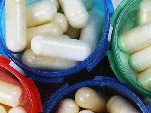 Gut health experts define ‘synbiotic’ supplements