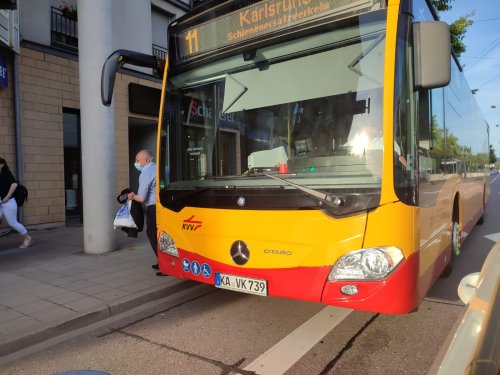 13,7 Millionen Euro zur Förderung von E-Bussen in Karlsruhe