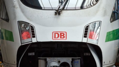 Bahnstrecke Karlsruhe-Basel nach Bombenfund gesperrt