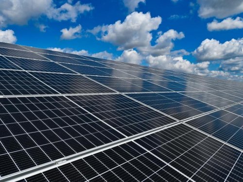 Wegen Gasengpass: Umweltministerin fordert mehr Solarstrom im Netz