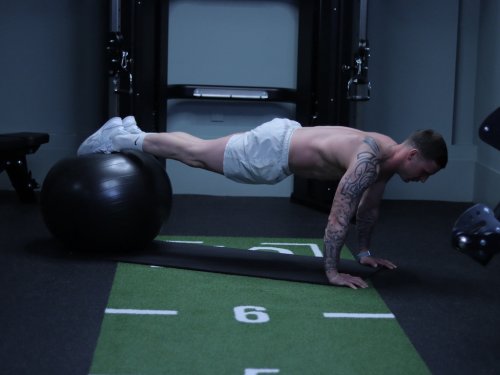 10 Minute Abs Workouts For Core Strength & Lung Power | Men's Fitness UK