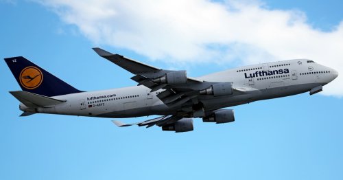 A Flight Carrying 200 Passengers Flew From Germany to Spain Without a Pilot