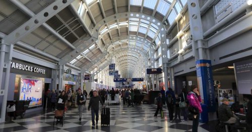 Two Major Airlines in 'Turf War' at Popular U.S. Airport