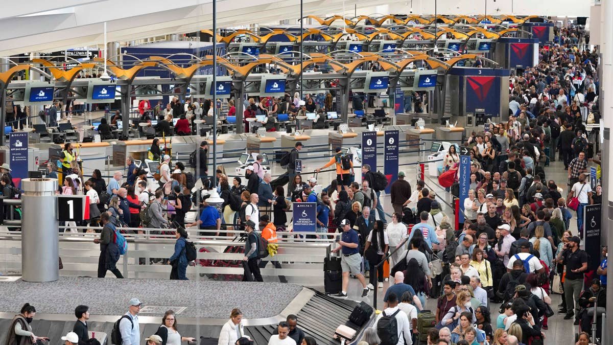 10 U.S. Airports Facing ‘Highest Risk’ of Delay As Heat Wave Hits