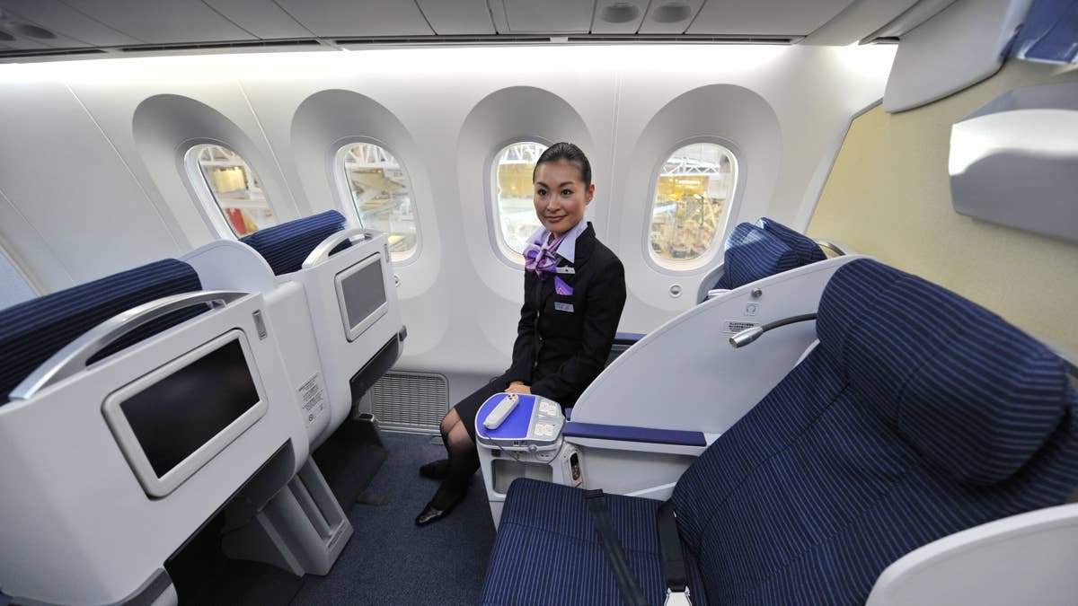 Airline With World’s ‘Best Business Class Seats’ Serves Multiple U.S. Cities