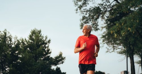 83-Year-Old Triathlete Shares the Six Daily Supplements He Swears By