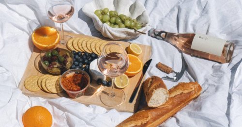 Best Summer Wines of 2022, According to Sommeliers | Men’s Journal