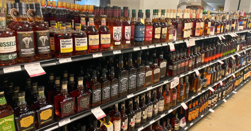 I've Tried Hundreds of Expensive Whiskeys. This Bottom Shelf Bourbon Remains My Go-to Bar Order