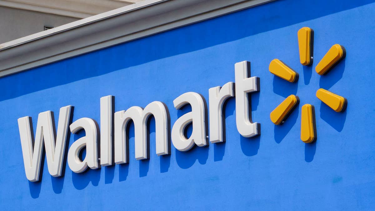 Walmart Sells a $30 Reclining Glamping Chair That’s Perfect for the Outdoors