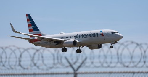 American Airlines Squeezes Passengers With New Baggage Fee