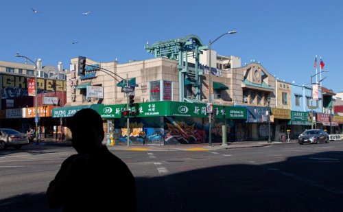 Oakland Chinatown faces a ‘dual pandemic’ of violence, COVID
