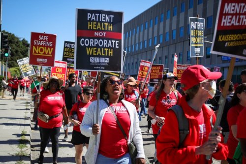 Kaiser Permanente mental health workers continue strike for fifth day