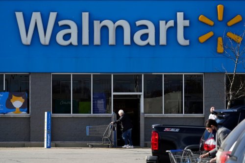 Did Walmart make the right move warning customers about higher prices?