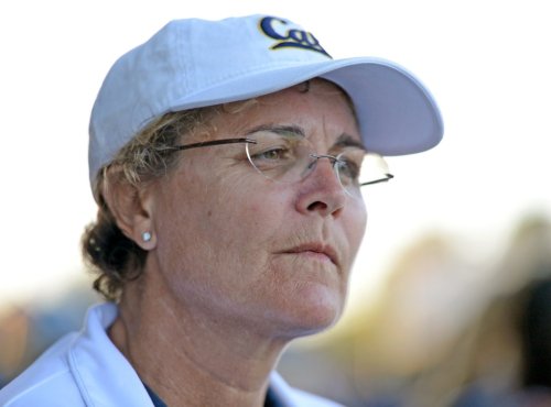 Cal swimmers walk out on Teri McKeever