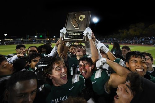 Throwback domination: De La Salle goes old-school, routs Clovis North to win a NorCal championship