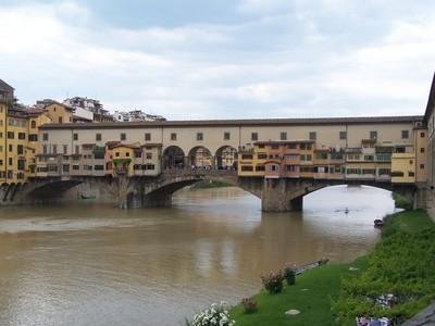 California tourist fined for driving rental car over medieval Italian bridge
