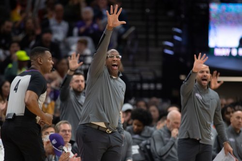 Steve Kerr praises Mike Brown after Kings clinch first playoff berth since 2006