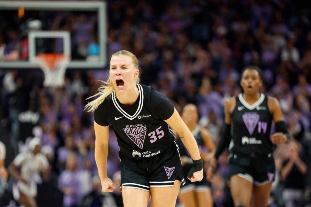 EVERYTHING GOLDEN STATE VALKYRIES