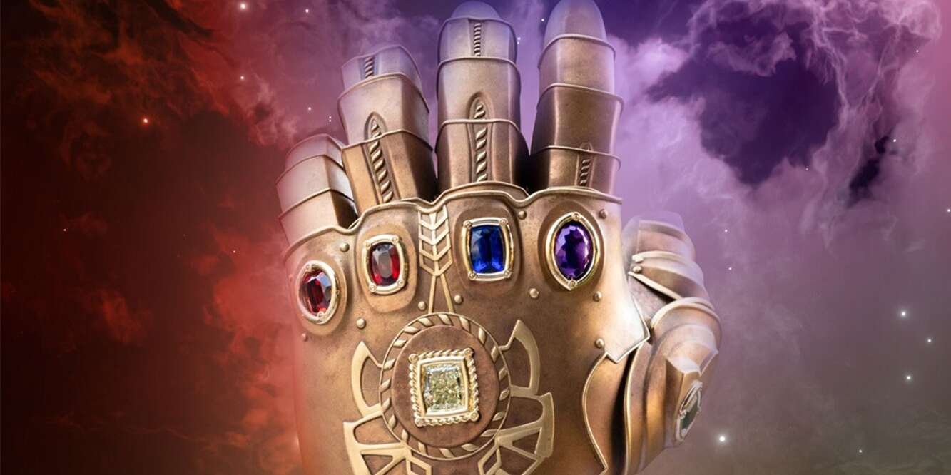 Check out the $25 million Infinity Gauntlet that Marvel brought to Comic-Con