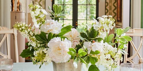 Easy Spring Flower Arrangements You Can Totally Pull Off