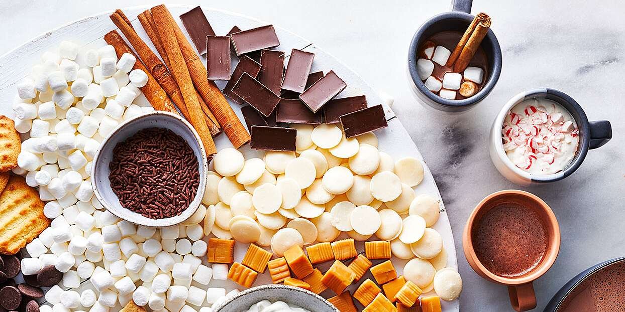 Hot Cocoa "Charcuterie" Boards Are Our Favorite New Holiday Trend