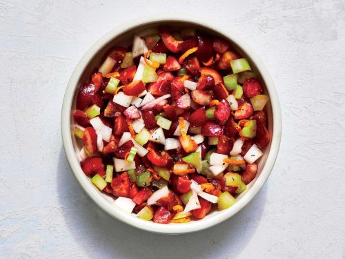 These Pair-With-Anything Sauces Brighten Summer Meals
