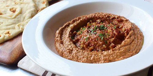 8 Traditional Lebanese Dips and Spreads