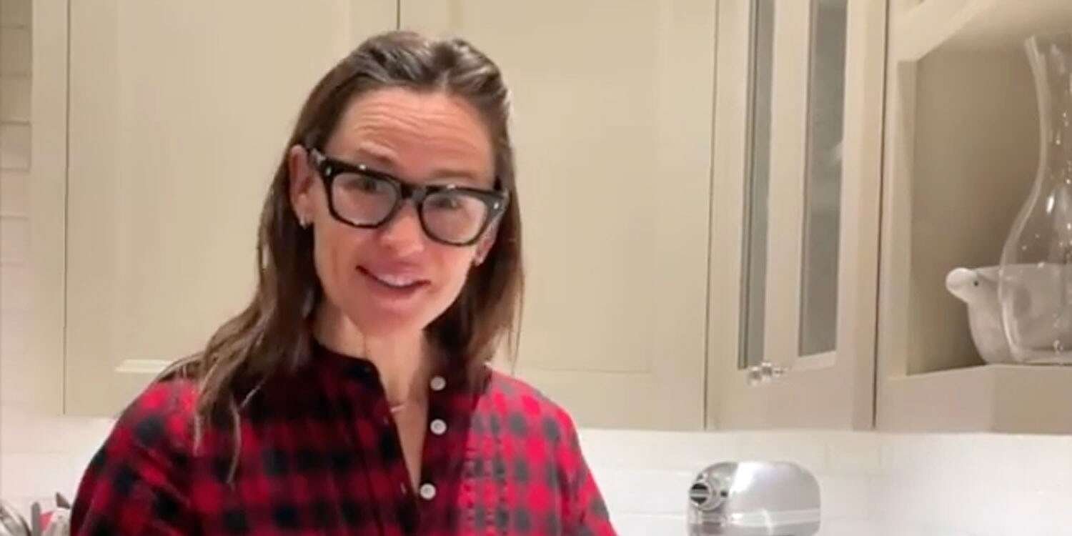 Jennifer Garner Loves to Make This Easy Breakfast Recipe That Combines Two of Our Favorite Foods