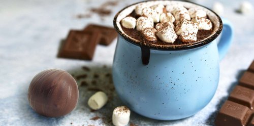 How to Make Homemade Hot Chocolate Bombs for the Most Decadent Drink Ever