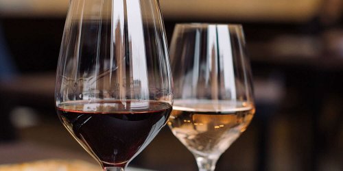 The 7 Best Wines Under $15, According to Sommeliers