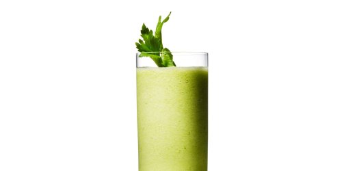 Celery, Cucumber, and Pineapple Smoothie