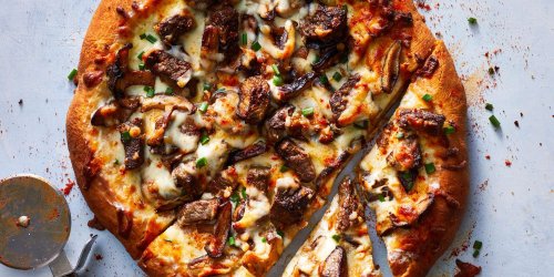 This Incredible Pizza Crust Mix Is Why I Started Making Pizzas At Home
