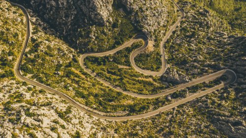 Mallorcas Serpentinen: Die „Schlangenstraße“ nach Sa Calobra