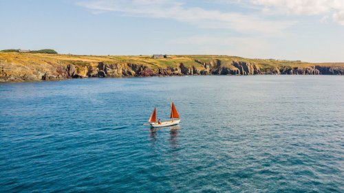 Merian-Podcast aus Wales: Zwischen Klippen und Cardiff