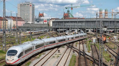 Wiesn-Besucher legt Bahnverkehr lahm: Amerikaner überquert kompletten Gleisbereich am Hauptbahnhof