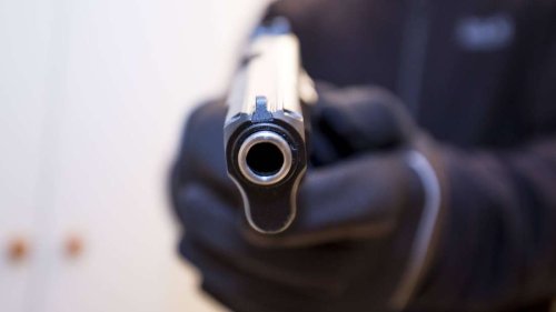 Raubüberfall in Thalkirchen: Sozialpädagoge attackiert - Täter mit Beute auf der Flucht