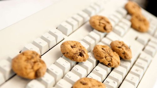 Verbraucherzentrale mahnt knapp 100 Unternehmen ab