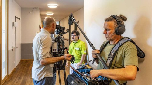 Schlehdorfer Lindenhof: ZDF dreht Sendung „Einfach Mensch“ im Pflegezentrum
