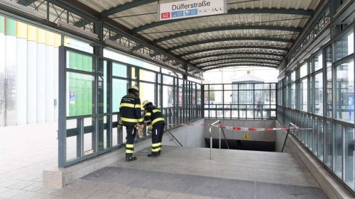 „Wollte nur noch schnell auf die Toilette“: Münchnerin muss an U-Bahn-Bahnhof befreit werden