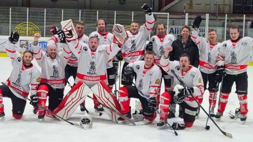 Titelverteidigung gelungen: Flößerbuam jubeln in der PHL