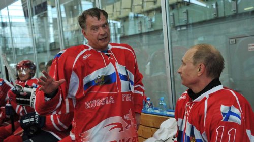 Finnischer Präsident erteilt Putin Eishockey-Absage – Kreml-Sprecher reagiert