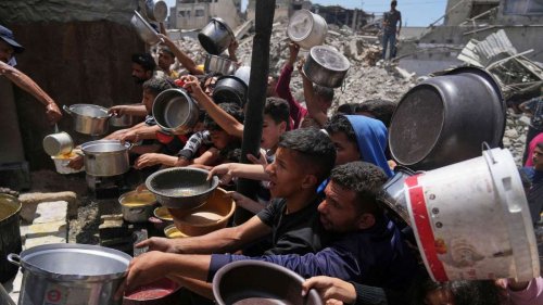 Erste Hilfsgüter erreichen Gaza - Kämpfe gehen weiter
