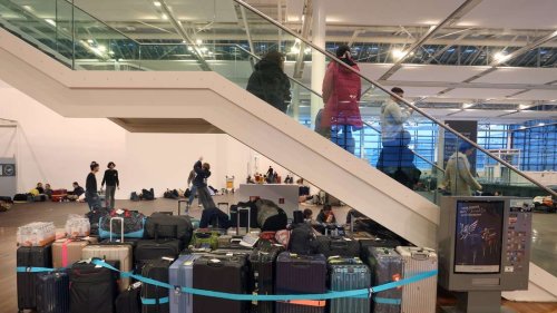 Nach Wintereinbruch: Großes Koffer-Chaos am Münchner Flughafen – weitere Einschränkungen kündigen sich an